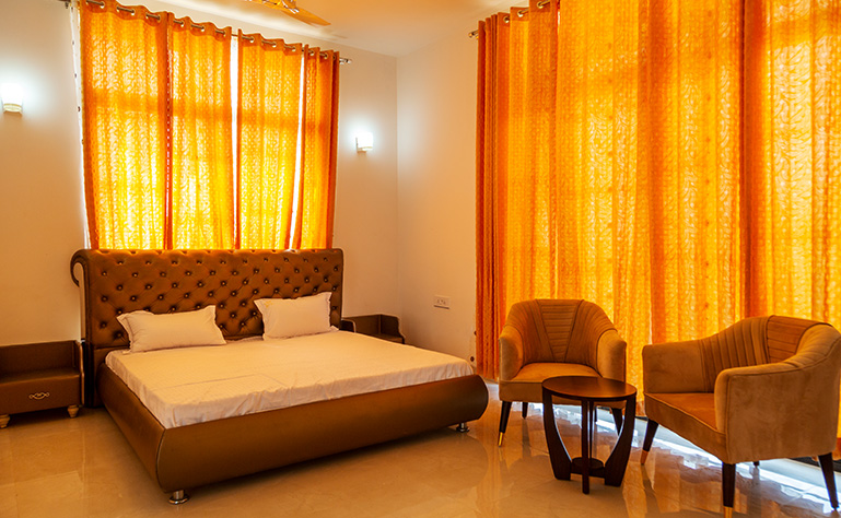 ACCOMMODATION FOR VISITORS
